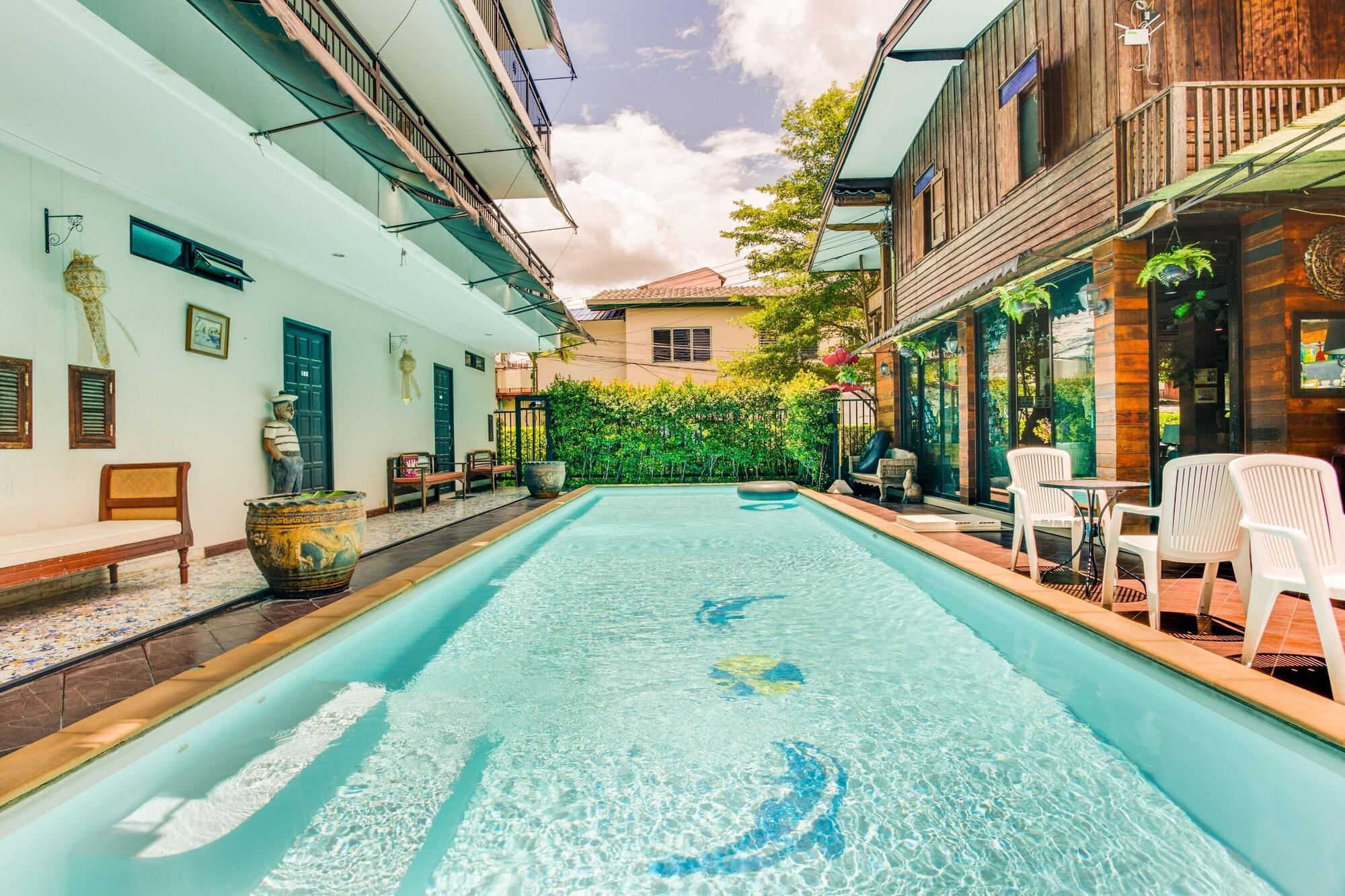 Capital O 1051 Pagoda House Чиангмай Экстерьер фото